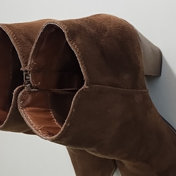 Merona Faux Chocolate Suede Ankle Boots Block Heel 8.5 Side Zip - Picture 11 of 15